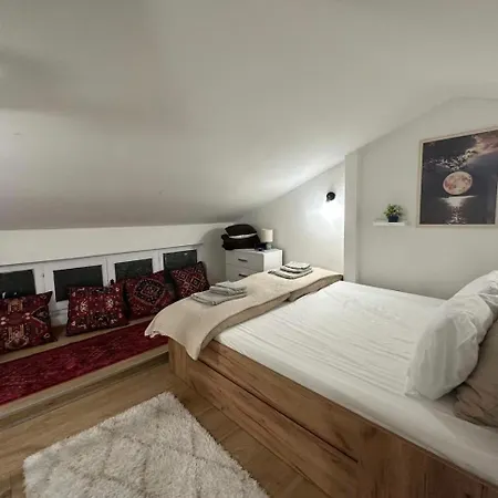 Old Town Loft 23 *