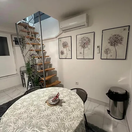 Old Town Loft 23 *